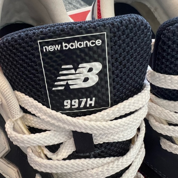 New Balance 997H - Picture 3 of 6